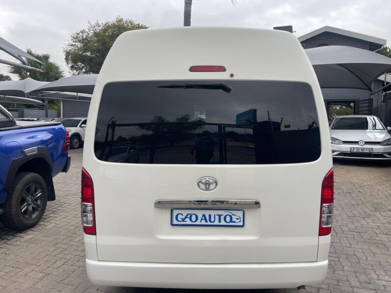 2011 Toyota Quantum 2.5D-4D GL 14-Seater Bus