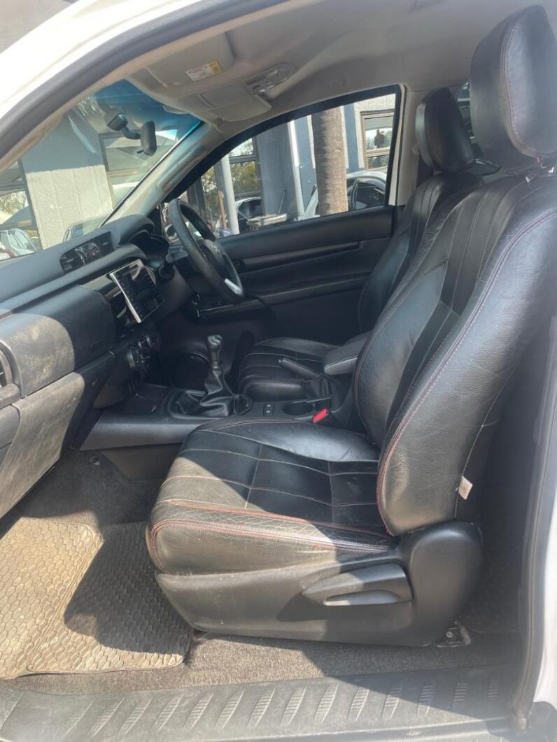 2017 Toyota Hilux 2.4GD-6 Xtra cab SRX