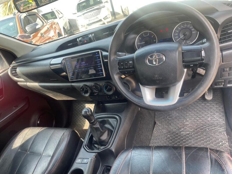 2017 Toyota Hilux 2.4GD-6 Xtra cab SRX