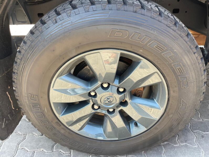 2019 Toyota Hilux 2.4GD-6 4×4 SRX