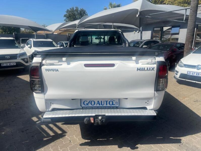 Toyota Hilux 2.4GD-6 SRX
