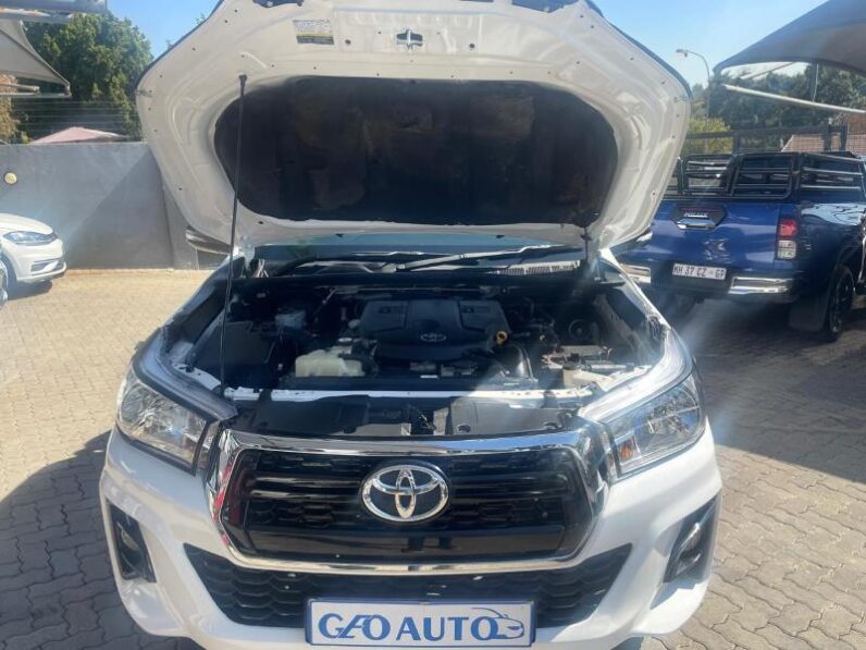 Toyota Hilux 2.4GD-6 SRX