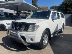 Nissan Navara 2.5dCi Double Cab LE
