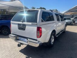 Nissan Navara 2.5dCi Double Cab LE