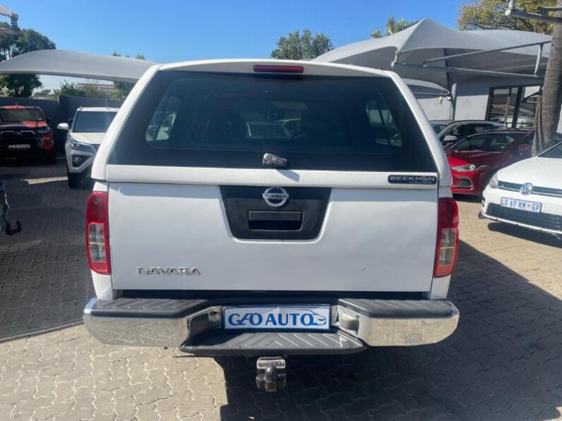 Nissan Navara 2.5dCi Double Cab LE