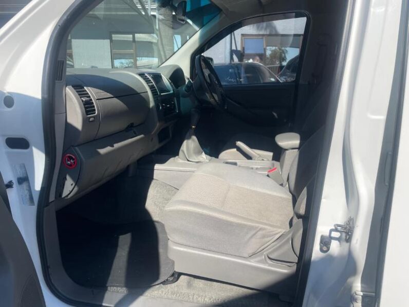 Nissan Navara 2.5dCi Double Cab LE