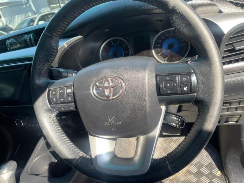 Toyota Hilux 2.8GD-6 Double Cab Raider auto