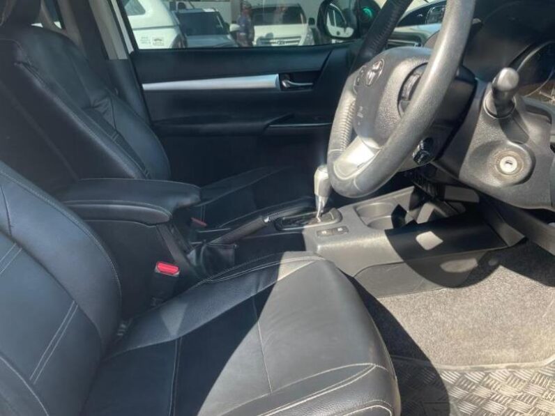 Toyota Hilux 2.8GD-6 Double Cab Raider auto