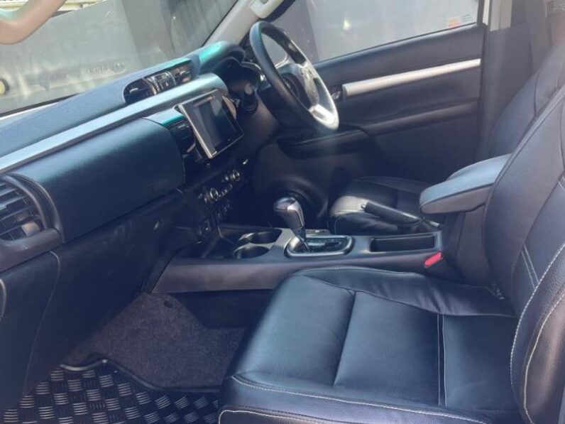Toyota Hilux 2.8GD-6 Double Cab Raider auto