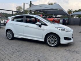 Ford Fiesta 5-Door 1.0T Titanium