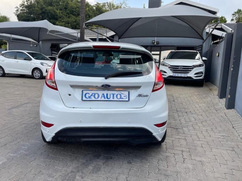 Ford Fiesta 5-Door 1.0T Titanium