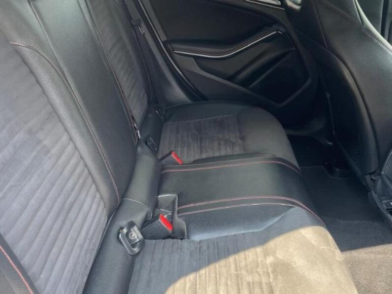 Mercedes-Benz CLA CLA200 Auto