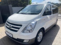 Hyundai H-1 2.4 Bus