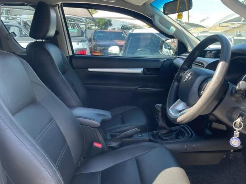 Toyota Hilux 2.4GD-6 Xtra Cab Raider