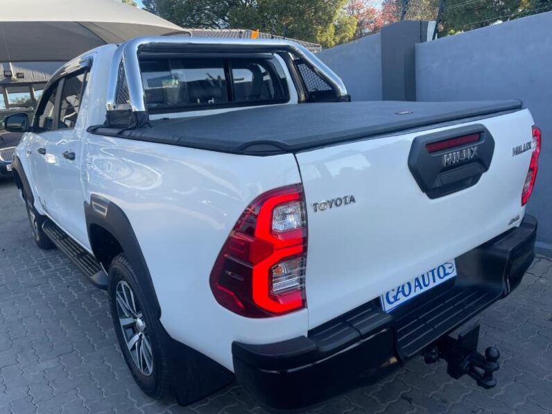 Toyota Hilux 2.8GD-6 Double Cab 4×4 Raider Auto