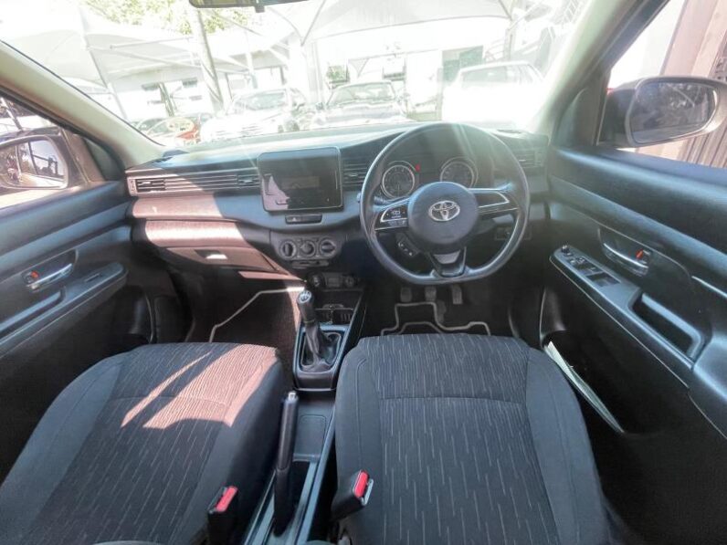 Toyota Rumion 1.5 SX