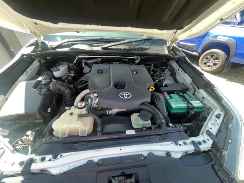 Toyota Hilux 2.8GD-6 Double Cab 4×4 Legend Auto