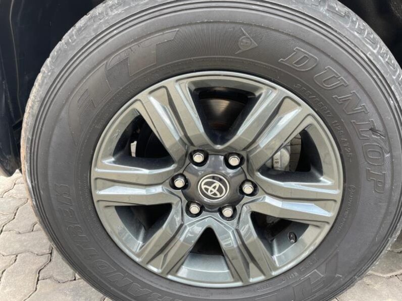 Toyota Hilux 2.4GD-6 Double Cab Raider Auto