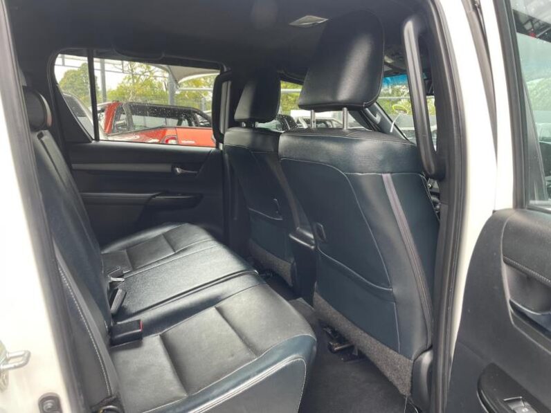 Toyota Hilux 2.8GD-6 Double Cab Legend Auto