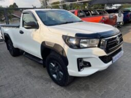 Toyota Hilux 2.4GD-6 SRX