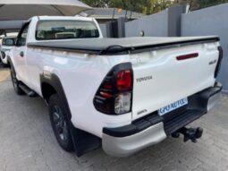 Toyota Hilux 2.4GD-6 SRX