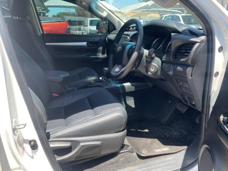 Toyota Hilux 2.4GD-6 Double Cab 4×4 SRX