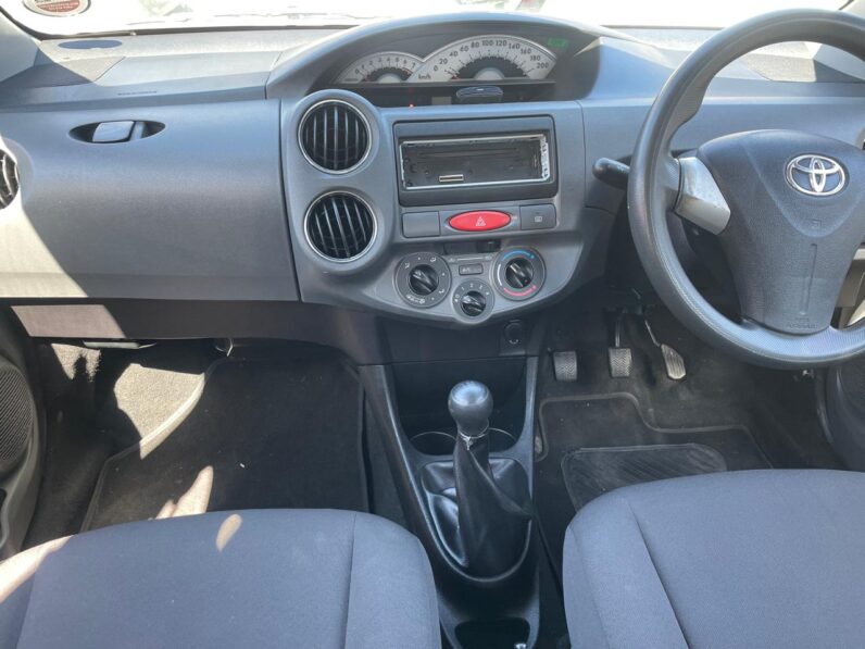 2013 Toyota Etios Sedan 1.5 Xi