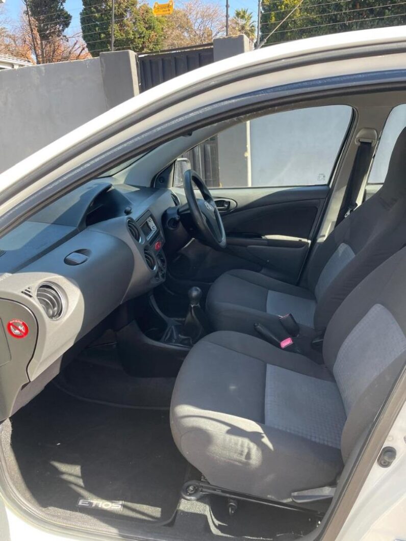 2013 Toyota Etios Sedan 1.5 Xi